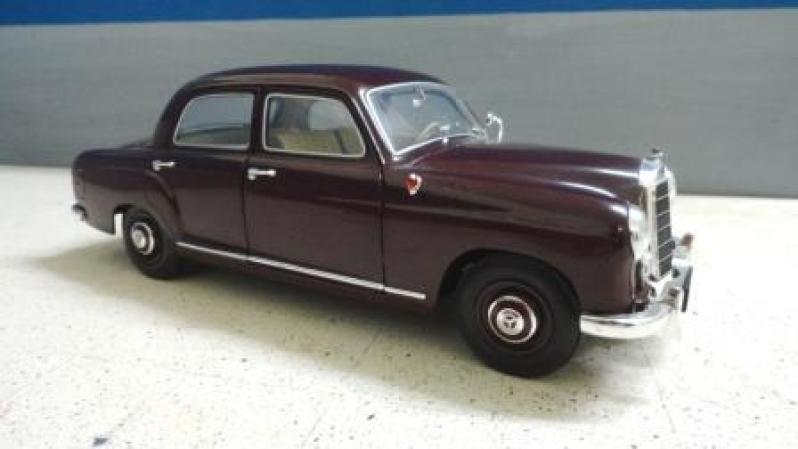 Se trata de 2 autos en miniatura para coleccionista.Mercedes Benz modelo Ponton 1953 y Chryler Imperial !956, estan en excelente estado.Categoría: Antigüedades & Colecciones<br />Precio: $35<br />Contacto: Jorge, 5 276-0373