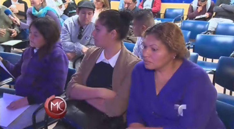 Falso agente ICE viola a indocumentada