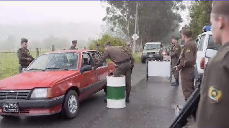 Aunque en toda la ciudad los buscan, Marino y sus secuaces logran burlar los retenes.