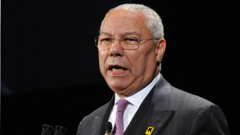 El ex Secretario de Estado republicano Collin Powell anunció que respalda la candidatura de Obama.