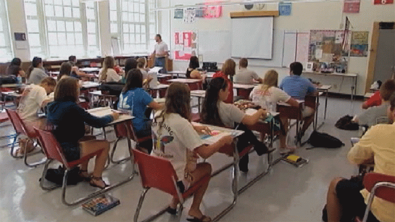 Escuelas reciben $1,200 millones