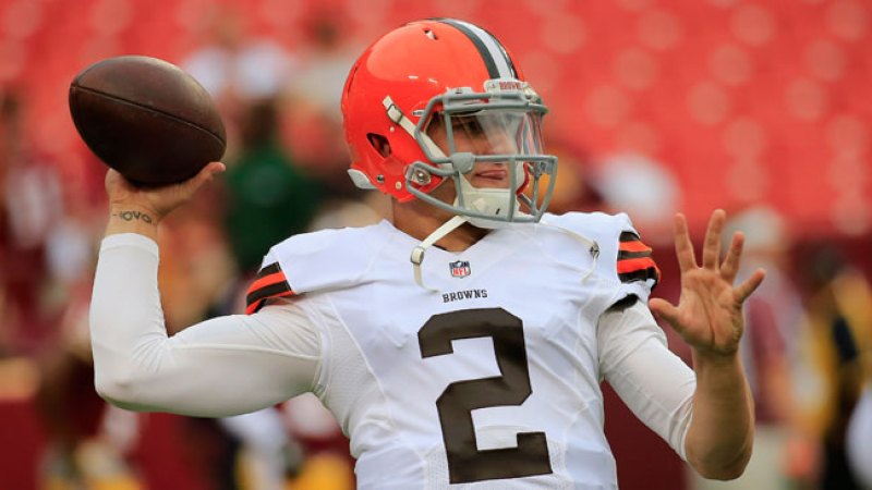 Manziel admitió que tiene que ser "más listo" en el terreno de juego.