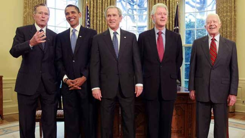 Así como también el presidente Barack Obama y cuatro ex presidentes: George W. Bush, Bill Clinton, George H.W Bush y Jimmy Carter.