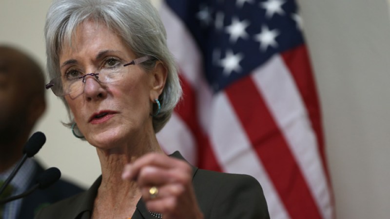 Sebelius renuncia a su cargo
