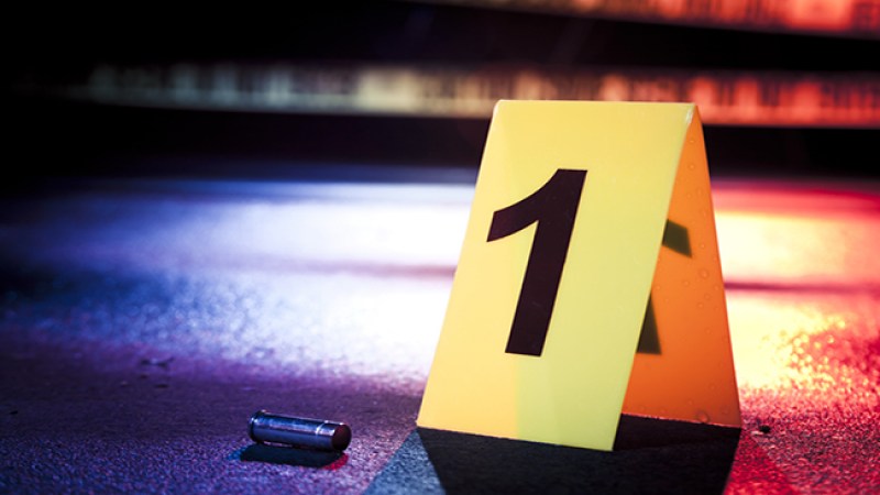 Asesinan mujer frente a su pequeño hijo
