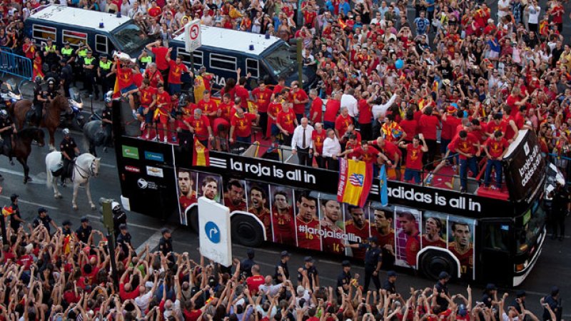 Ahora muchos en ese pais sueñan con que sus políticos fuesen tan eficientes como el equipo de fútbol.