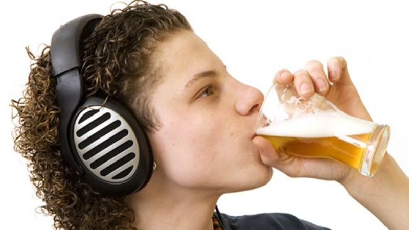 Niños que prueban alcohol ¿futuros bebedores?