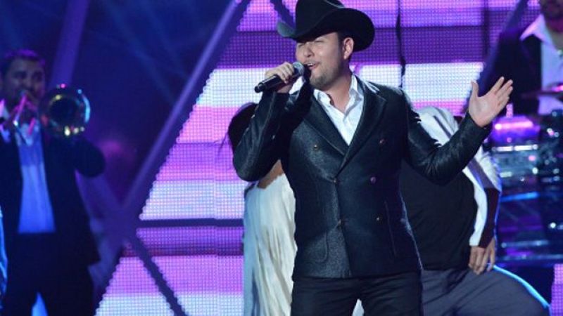 Conoce la música de Roberto Tapia