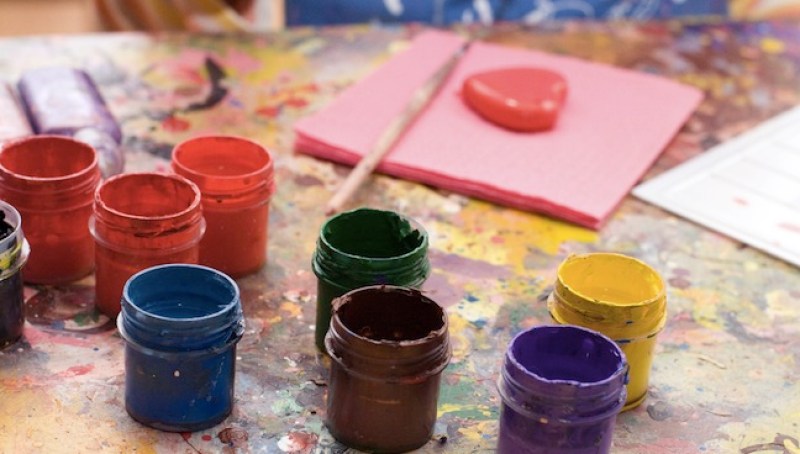 Por medio de la pintura, los terapeutas especializados en Arte Terapia logran ayudar a sus pacientes a identificar y resolver sus problemas.