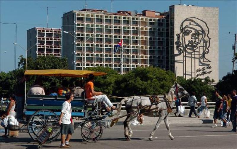 27 NOV, 2013 - La temperatura media anual en Cuba aumentó 0,9 grados celsius durante los últimos 60 años y se espera que para finales de este siglo se incremente en otros 2 o 3 grados debido al calentamiento global, informó hoy el diario oficial Granma.