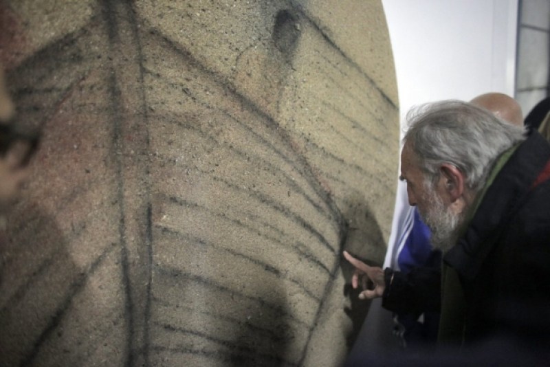 8 DE ENERO, 2014-Fidel Castro asistió a la inauguración del “Kcho estudio Romerillo, Laboratorio para el arte”, un núcleo cultural sin fines de lucro para la experimentación, el desarrollo y la difusión de las artes.