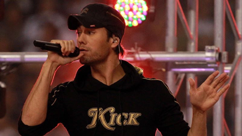 Enrique Iglesias es el único latino entre los primeros 40, ocupando el lugar número 23.<br />$7,448,670