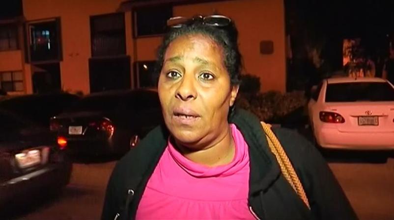 La tía de la víctima llegó al lugar del crimen, poco tiempo después de lo sucedido. Ella contó que a Génesis la encontraron muerta envuelta en una sábana ensangrentada, y que la única persona que estaba con ella era su novio, Joan Raúl Domínguez.