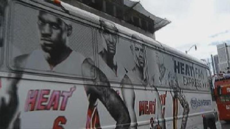Magistral desfile de la victoria de los campeones Miami Heat