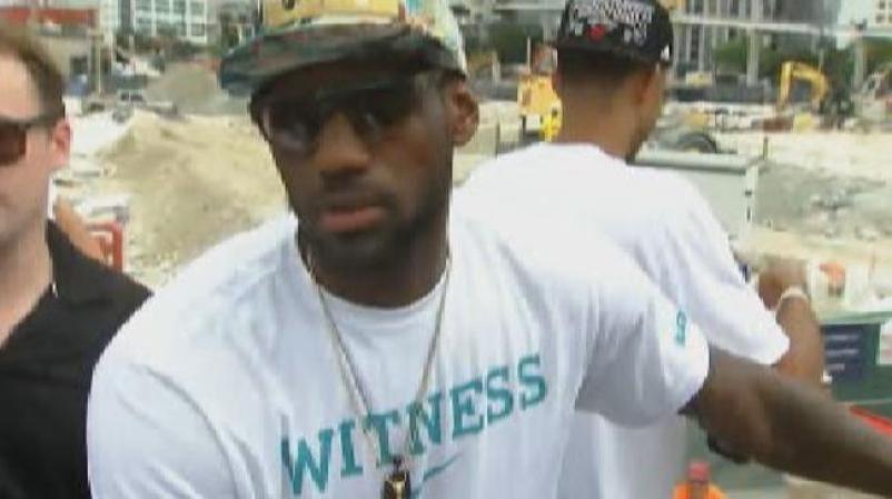 Magistral desfile de la victoria de los campeones Miami Heat