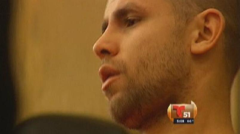 Su rostro mostraba por momentos cierta enajenación