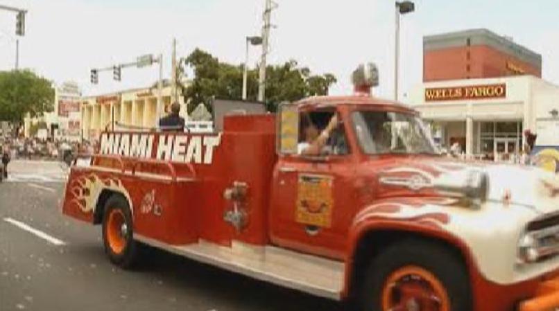 Magistral desfile de la victoria de los campeones Miami Heat
