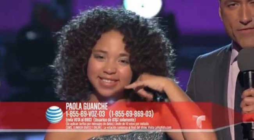 Paola feliz, pide que voten por ella.