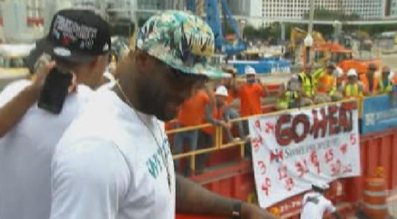 Magistral desfile de la victoria de los campeones Miami Heat.