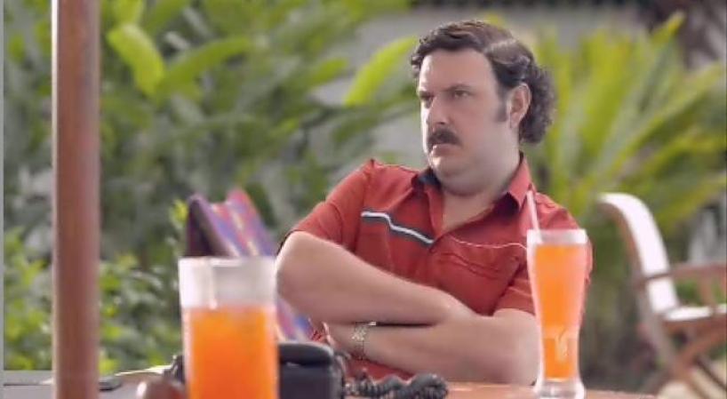 Escobar los escucha a los dos, pero termina creyéndole a Marino.