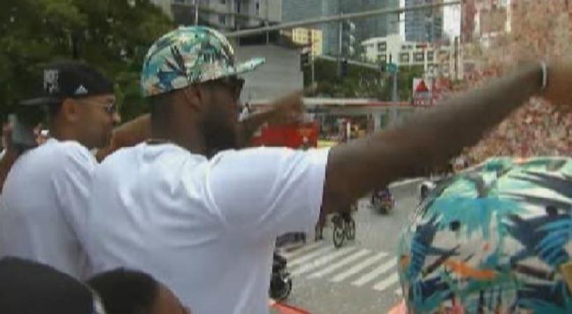 Magistral desfile de la victoria de los campeones Miami Heat.