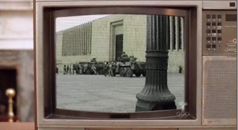 Y cómo los tanques de guerra se disponen a contraatacar a los del MR-20.
