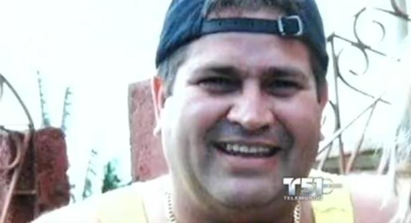 27 DE NOVIEMBRE, 2012.- La policía mató a tiros a Alexis Suárez, un guardia de seguridad del Aeropuerto Internacional de Miami al que investigaban. <br /> Mira aquí las imágenes y lee los detalles de esta noticia.<br />