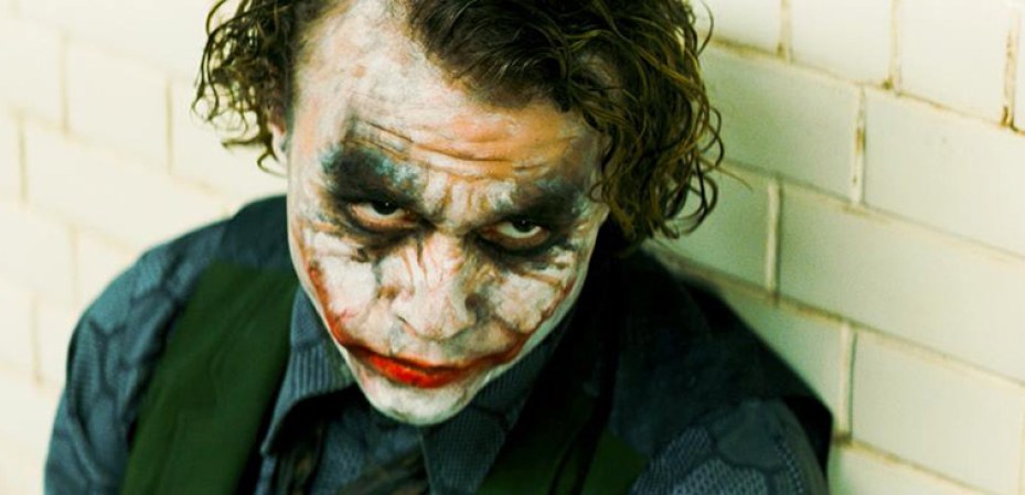 Heath Ledger y Peter Finch son los únicos dos actores a los que se les ha otorgado un Oscar a Mejor Actor después de su muerte y ambos eran australianos. Ledger fue premiado póstumamente en 2009, por su papel como actor secundario en "The Dark Knight".