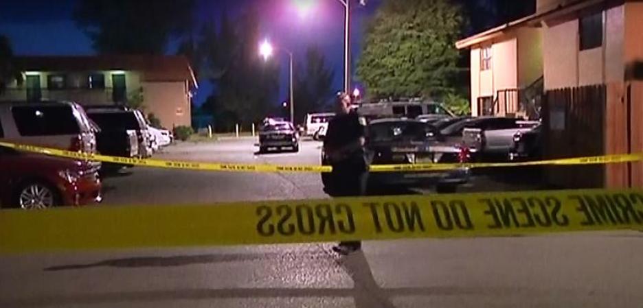 La policía acordonó el lugar del crimen