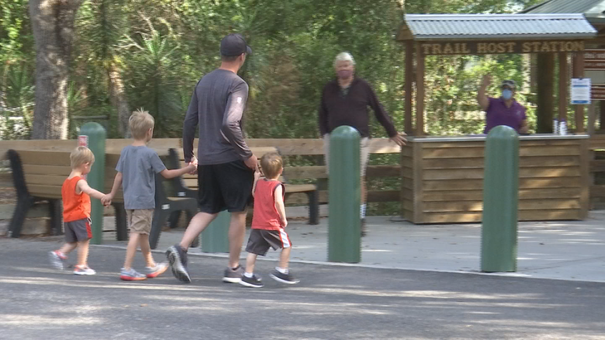 Reabren los parques en condado Lee Telemundo Miami (51)