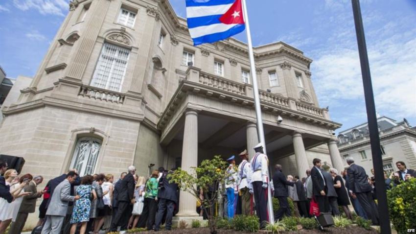 Senadores Piden El Cierre De Embajada De Eeuu En Cuba Telemundo Miami 51 