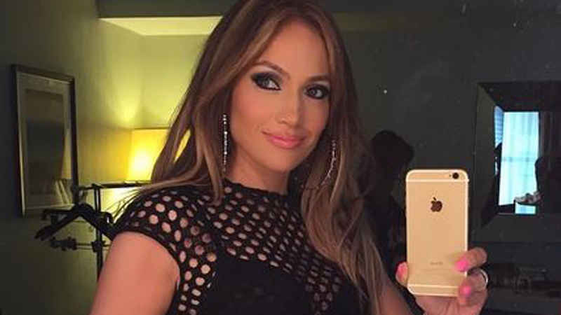 JLO PORTADA