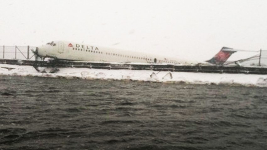 TLMD-avion-de-delta-choca-NY-0st