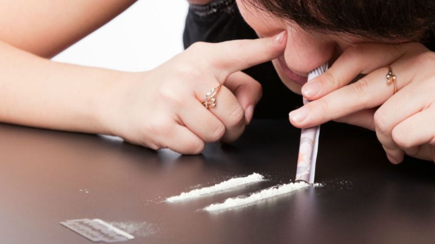 TLMD-imitacion-de-consumo-de-cocaina-generica-shutterstock_68109853