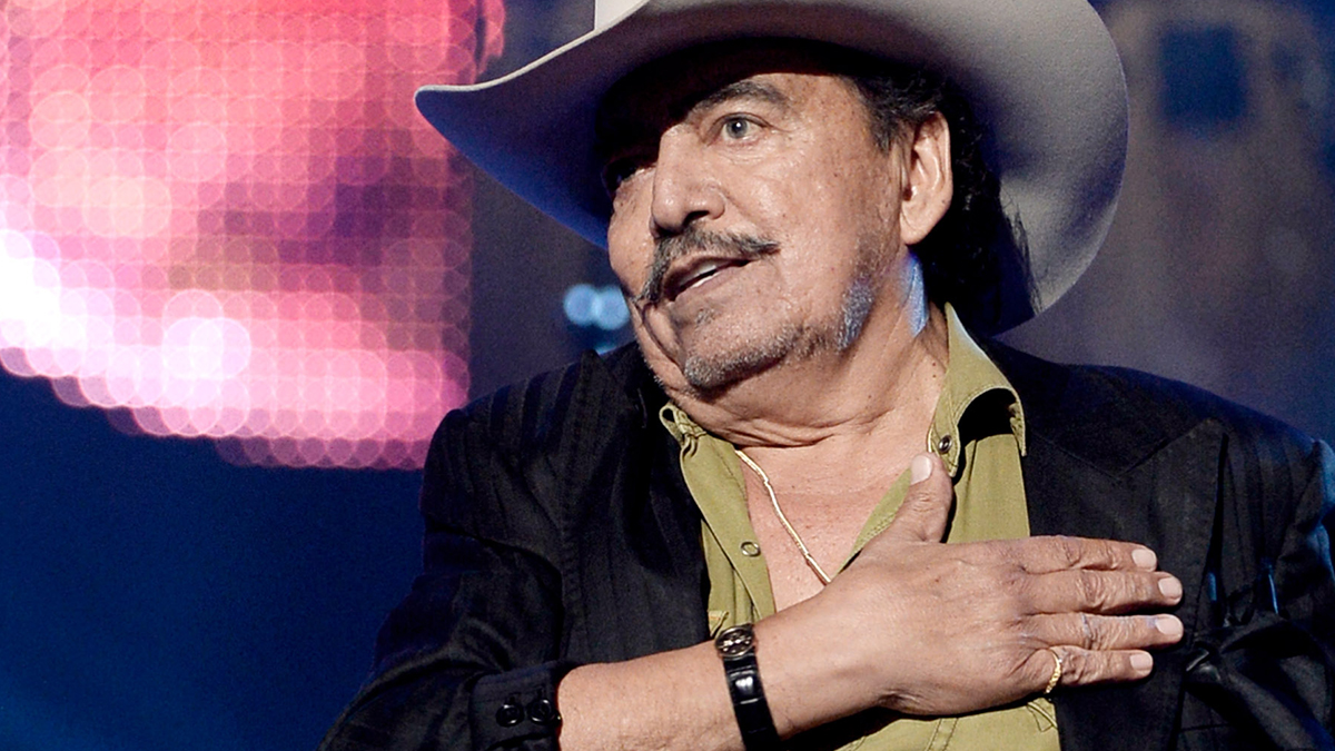 vinculan a joan sebastian a presunta trata de personas vinculan a joan sebastian a presunta trata de personas