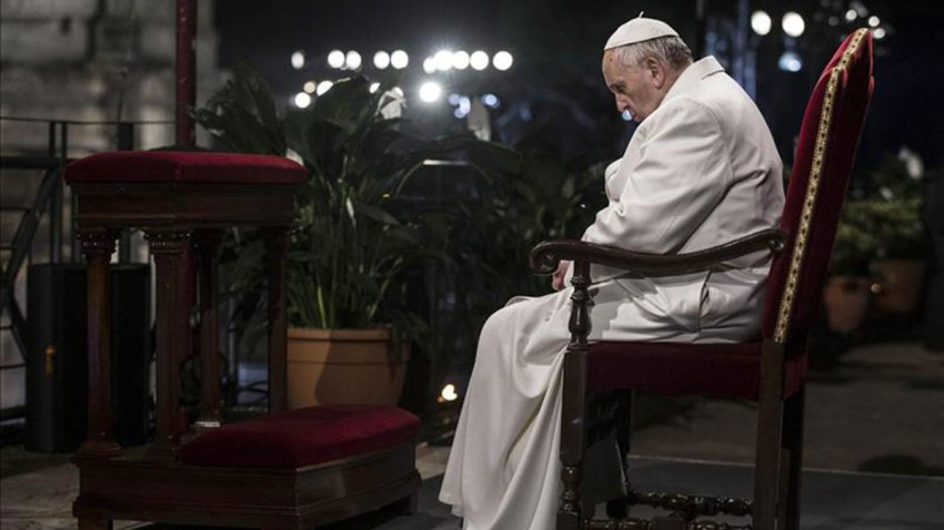 papa-via-crucis