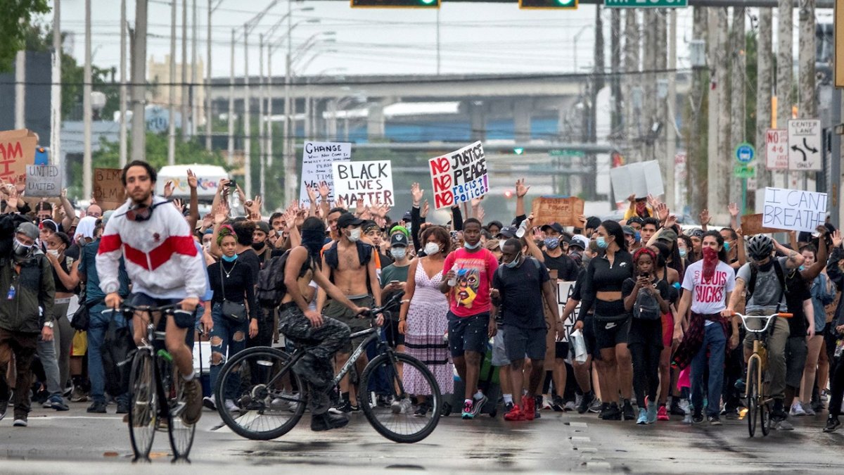 Cuarto día de protestas por la muerte de George Floyd en el sur de ...