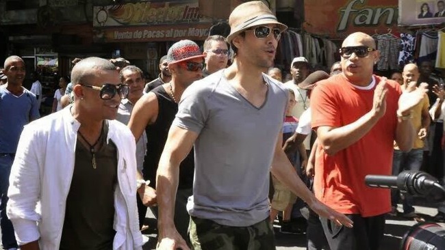 tlmd_enrique_iglesias_bailando_numero_1_cancion_musica_gente_de_zona_descemer_bueno