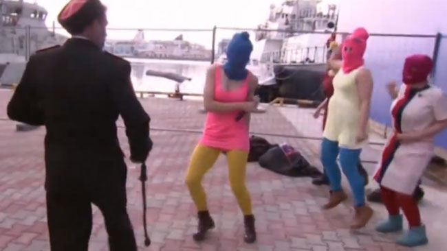 tlmd_pussy_riot_ataque