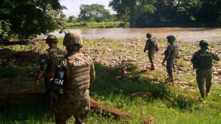 Personal naval en la frontera sur de México