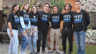Jóvenes exigen acciones contra cambio climático