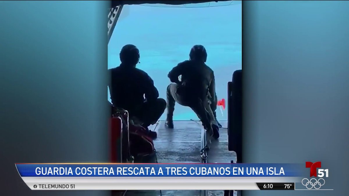 Guardia costera rescata a tres cubanos en una isla – Telemundo Miami (51)