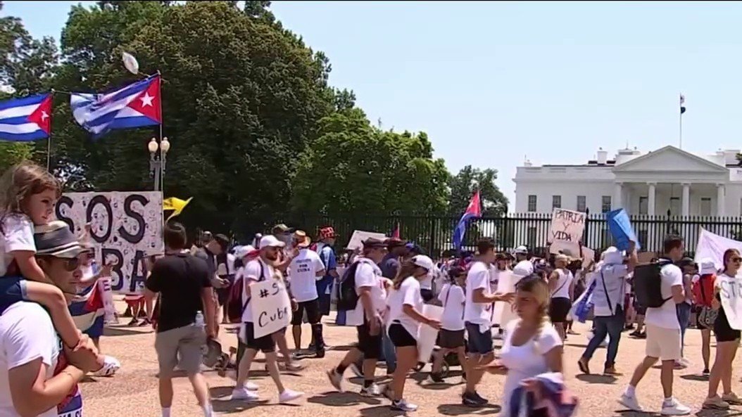 Manifestaciones en apoyo a las protestas en Cuba - Vimarsana News