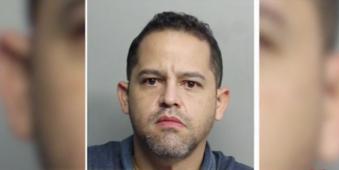 Charged with fraud after changing miles before selling a car – Telemundo Miami (51) Charged with fraud after changing miles before selling a car – Telemundo Miami (51)