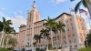 Arrestan a exempleado de Hotel Biltmore sospechoso de robar $7,800 en alimentos, incluyendo casi 200 colas de langosta
