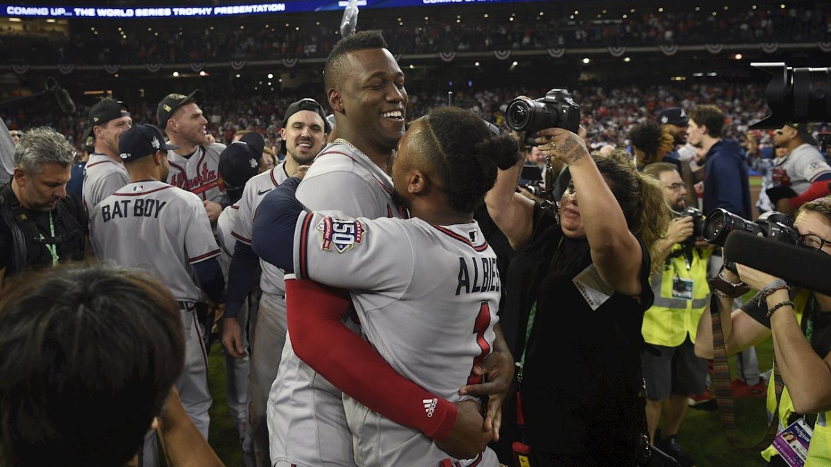 Los Bravos de Atlanta ganan 7-0 a los Astros de Houston y ganan