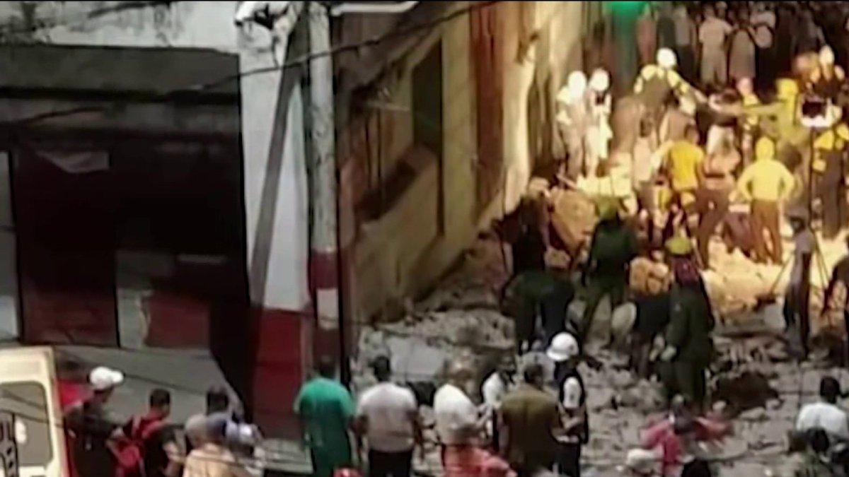 Derrumbe de un edificio deja un muerto en La Habana – Telemundo Miami (51)