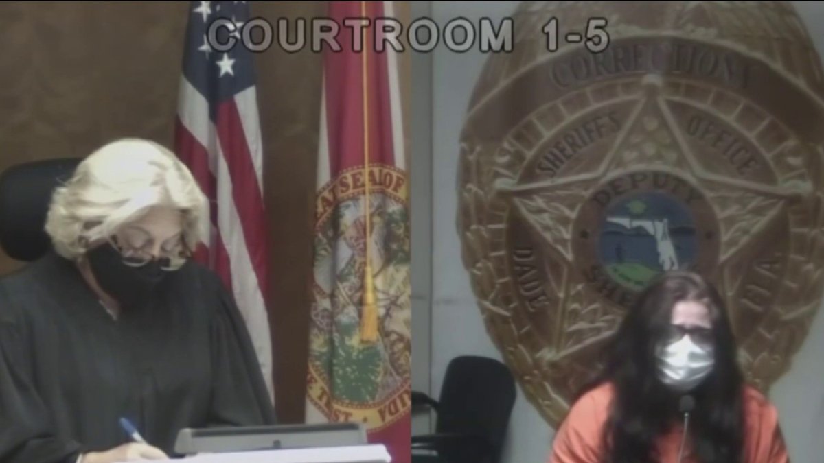 Arrestan a madre por encerrar a su hijo en una jaula – Telemundo Miami (51)