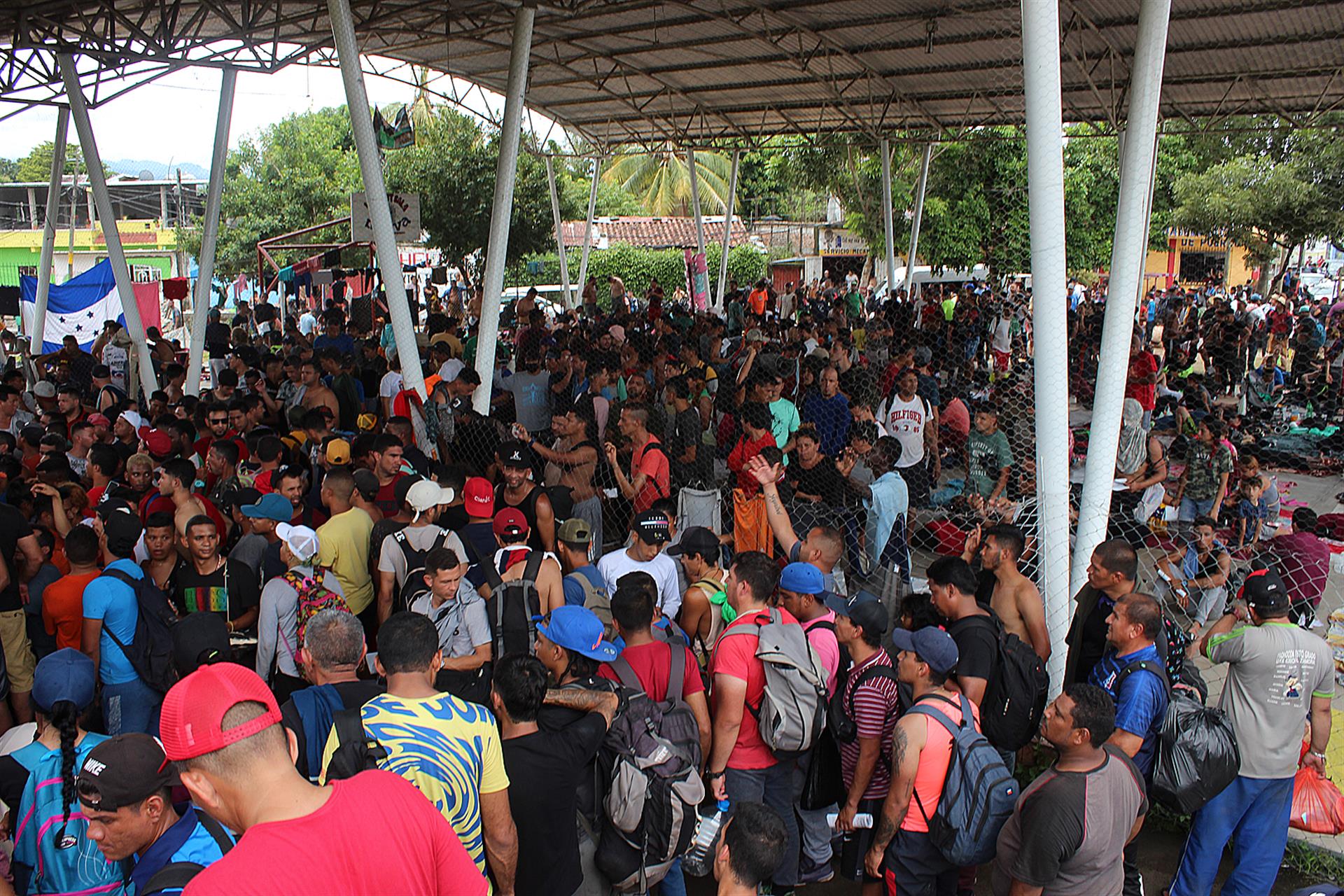 Caravana de migrantes Venezolanos cuentan su traves a Telemundo