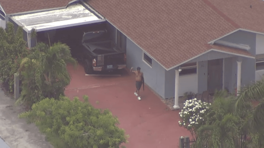 Policía negocia con pistolero atrincherado – NBC 7 Miami (51)